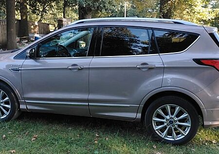 Ford Kuga 2,0 TDCi 4x4 132kW Vignale PowerShift V...
