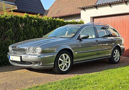 Jaguar X-Type Estate 2.1L V6 - Automatik*Leder*Navi*PDC
