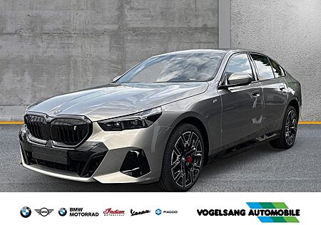 BMW i5 M Sport xDrive 40 Park-Assistent