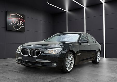 BMW 750i *Navi*Leder*Kamera*Xenon*AbstandTempo*SH*SB*
