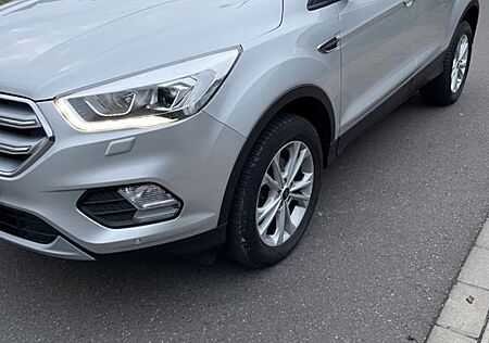 Ford Kuga 1,5 EcoBoost 4x2 110kW Titanium Titanium