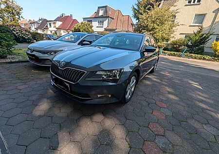 Skoda Superb 2.0 TDI SCR Style Combi Style