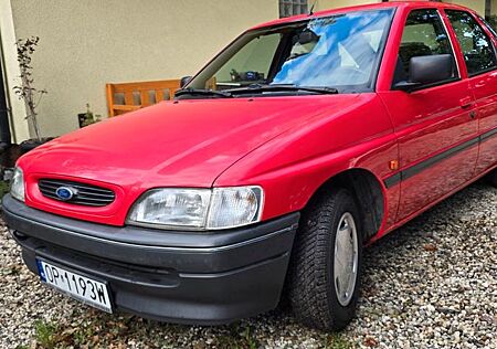 Ford Escort gebraucht kaufen Ford Escort 1.3i Top Youngtimer-original