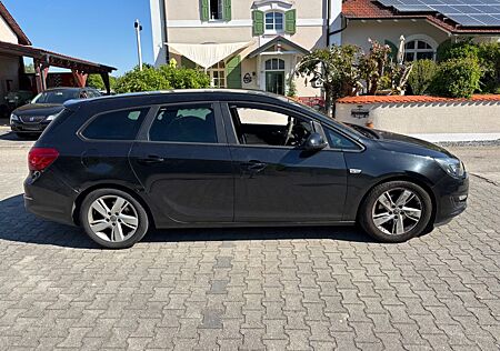 Opel Astra J Sports Tourer Style Klima Alu SHZ AHK