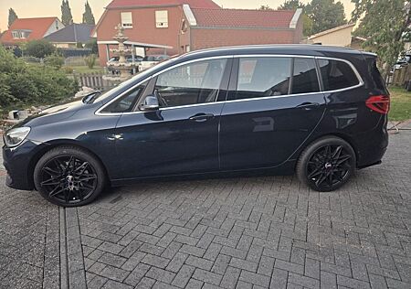 BMW 2er 218 Gran Tourer 218d xDrive Luxury Line Luxu...
