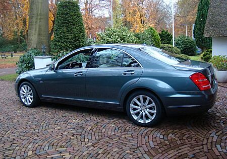 Mercedes-Benz S 350 -