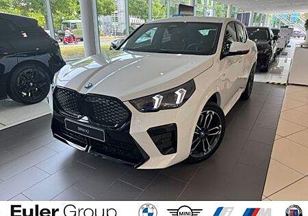 BMW iX2 eDrive20 Sportpaket AD Navi Digitales Cockpi