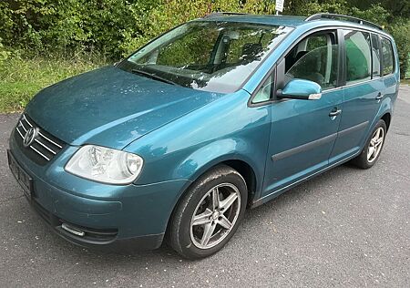 VW Touran Volkswagen 1.9 TDI Highline*Tüv 10/2026*
