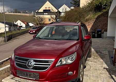 VW Tiguan Volkswagen 2.0 TSI Automatik 4MOTION Track & Fie...