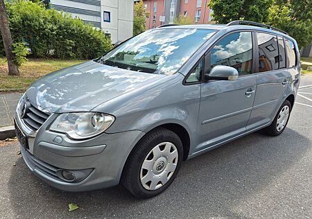 VW Touran Volkswagen 1.9 TDI DPF Freestyle Scheckheftgepflegt!