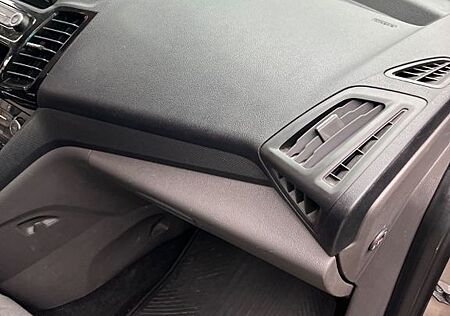 Ford Grand Tourneo 1.5 EcoBlue 88kW Titanium Titanium