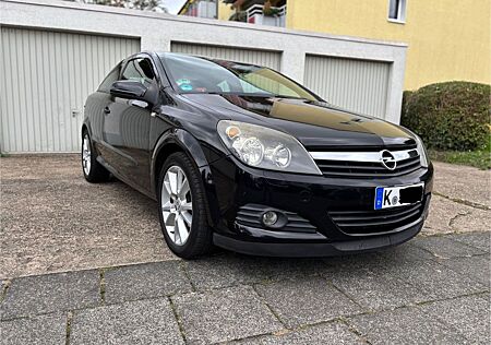 Opel Astra GTC 1.8 ECOTEC Edition Plus 103kW Edit...