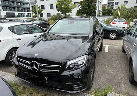 Mercedes-Benz GLC 250 4MATIC Autom. -AMG-LINE/Pano+Schiebedach
