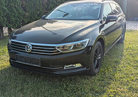 VW Passat Variant Volkswagen Passat 2.0 TDI SCR DSG Comfortline V...