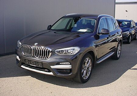 BMW X3 xDrive20i*Sportsitze*PDC*Ambientes Innenlicht