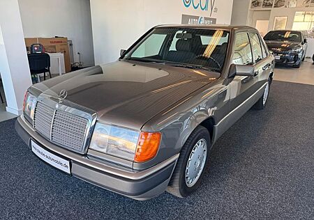Mercedes-Benz E 300 Lim. aus 2. Hand