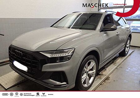 Audi Q8 S line comp.+ 50TDI AHK Pano Carbon S-Sitze R