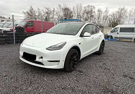 Tesla Model Y Long Range Dual Motor AWD Voll