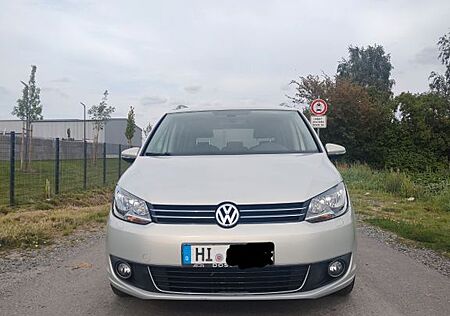 VW Touran Volkswagen 1.4 TSI DSG Highline Alcantara aAHK