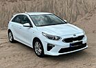 Kia Cee'd / Ceed 1.0 T-GDI 120 Vision Vision 1. Hand