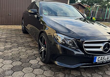 Mercedes-Benz E 220 d AVANTGARDE Autom. AVANTGARDE