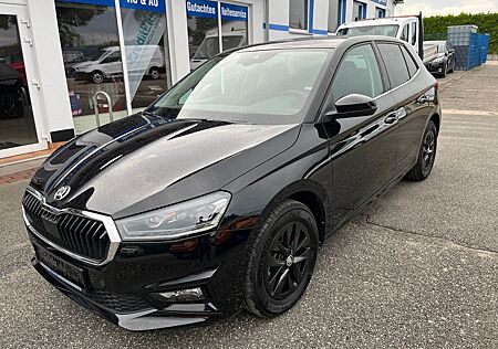 Skoda Fabia 1,0 TSI*Style*DSG/Navi/LED/1.Hand/Alu/PDC