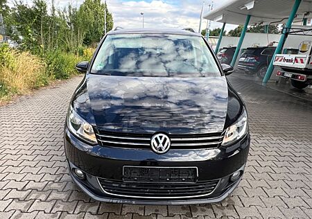 VW Touran Volkswagen CrossTouran