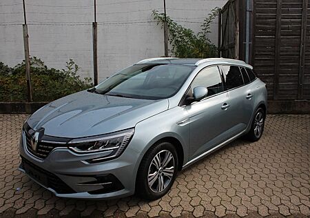 Renault Megane IV Grandtour Intens E-TECH Plug-in 160