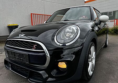 Mini Cooper SD John Cooper WORKS Automatik