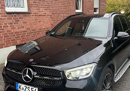 Mercedes-Benz 300 GLC 4M AMG Line*PANO* BURMASTE