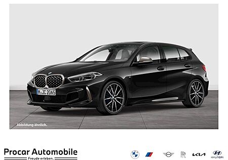BMW M135i xDrive M Sport PANO RFK NAVI LED DAB LM