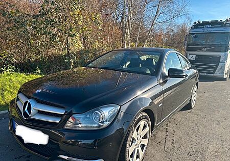 Mercedes-Benz C 180 CGI BlueEFFICIENCY Coupé -