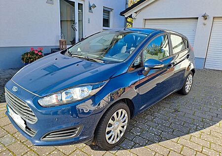 Ford Fiesta gebraucht kaufen Ford Fiesta 1,25 60kW Sync Edition, gepflegt