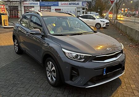 Kia Stonic Style 1.2 80PS EZ 08/2021, Gepflegt