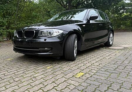BMW 118d 2 Hand/Checkheft/Vollausststtung