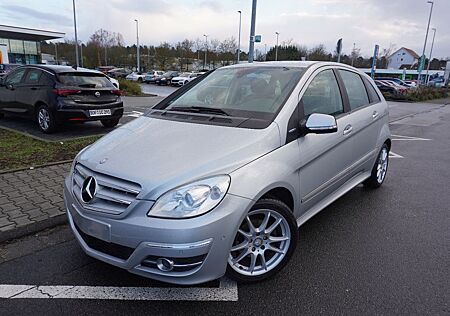 Mercedes-Benz B 180 B -Klasse 180 - TÜV NEU! - 8fach bereift - AHK