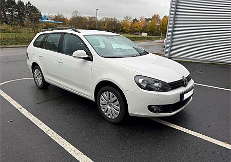 VW Golf Volkswagen 1.6 TDI DSG Comfortline Variant