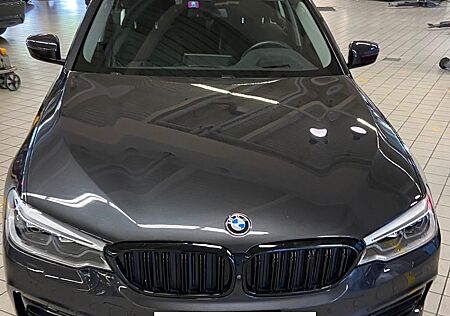 BMW 520d xDrive Touring A -