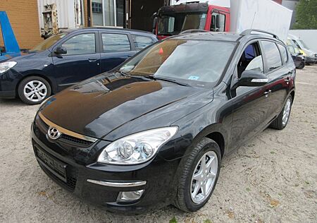 Hyundai i30 CW 2.0 CRDi Style *TÜV bis MAI 2026*