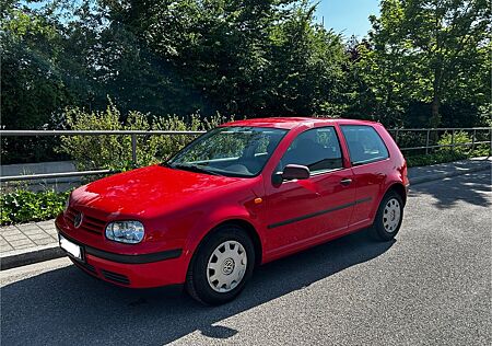VW Golf Volkswagen 4 1.4 132000 km, Klima
