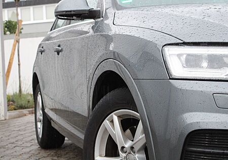 Audi Q3 2.0 TFSI 132kW quattro S tronic sport sport