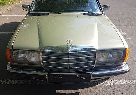 Mercedes-Benz CE 230
