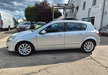 Opel Astra 1.8 H Cosmo -AUTOMATIK-T LEDER-KLIMAUTO-