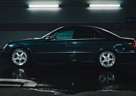 Mercedes-Benz E 320 AVANTGARDE Avantgarde