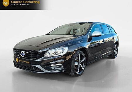 Volvo V60 Kombi Momentum R-Design /18/FIRST HAND