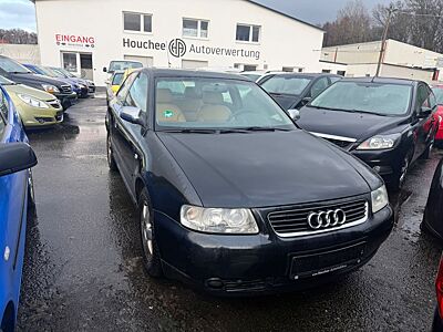 Audi A3 1.6 Ambiente AUTOMATIK motor läuft unruihg