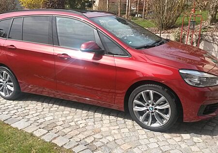 BMW 2er 218d Gran Tourer Sport Line, 7-Sitzer, HUD