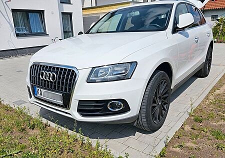 Audi Q5 2.0 TDI S tronic quattro -