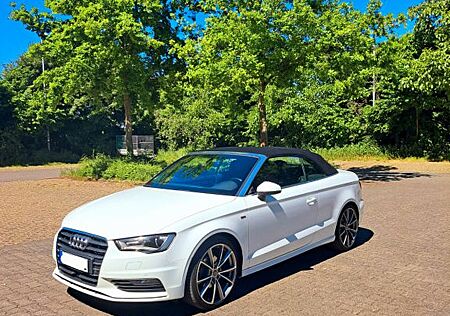 Audi A3 2.0 TDI Cabrio S-Line Plus/ACC/Kamera/19"