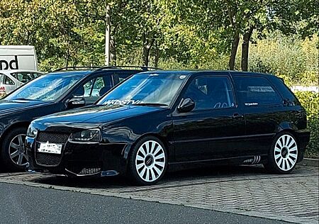 VW Golf Volkswagen 1.6 Standard